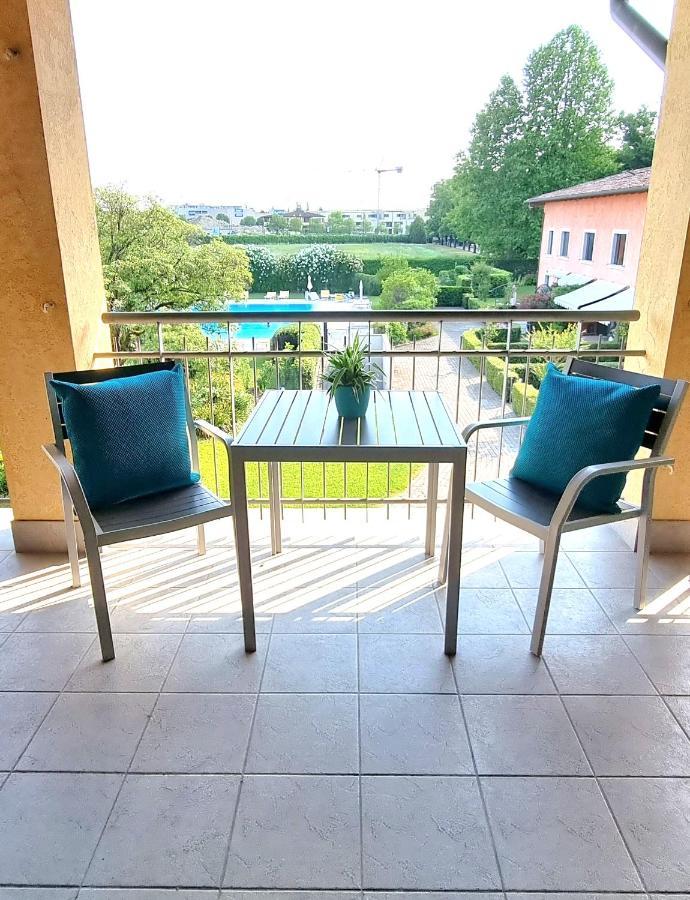 Dolce Blu Sirmione Apartment Rivoltella del Garda Exterior photo
